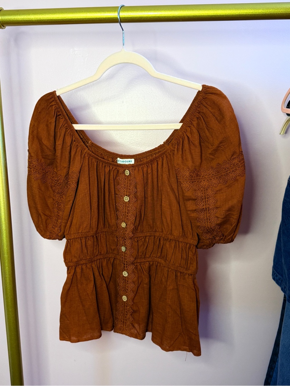 Earthbound tiered top
